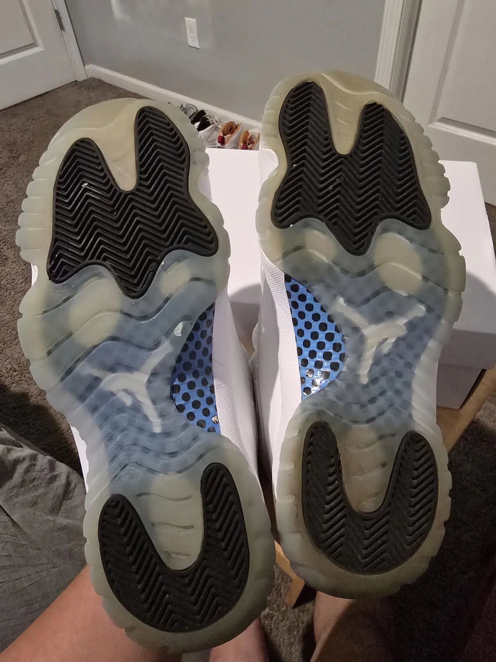 Authenticity Guarantee Air Jordan 11 ‘Legend Blue’ Men’s Size 8 CT8012‑104